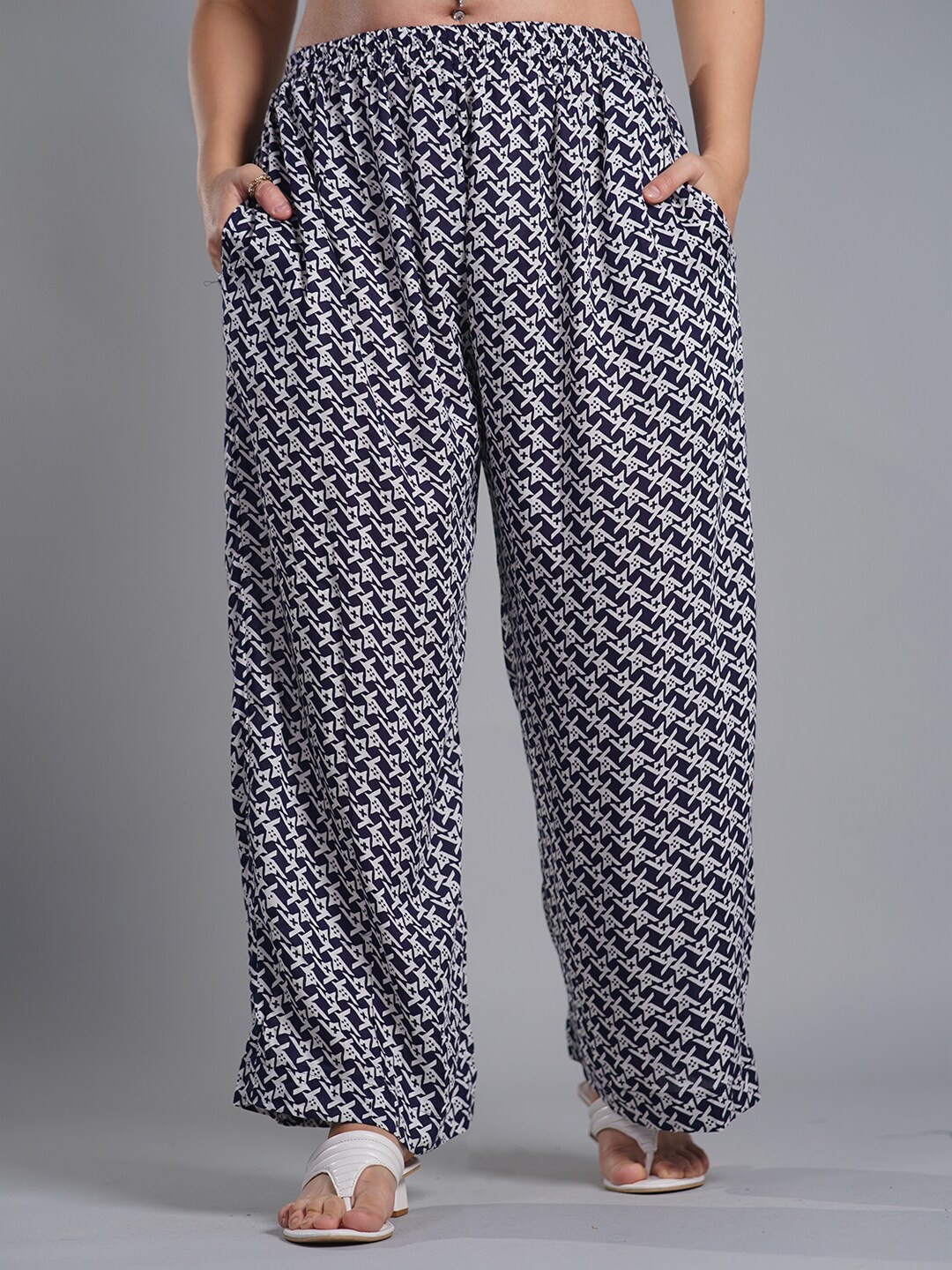 

LetsDressUp Geometric Printed Wide Leg Palazzos, Navy blue