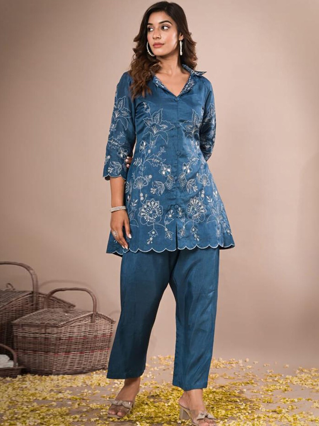 

Readiprint Fashions Embroidered Pure Silk Tunic with Trouser, Teal