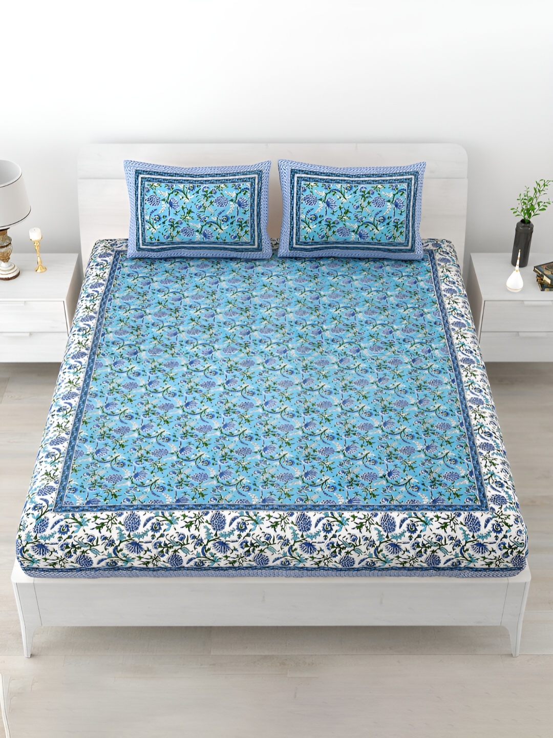 

POORAK Blue & Green Floral Printed 120 TC King Cotton Bedsheet with 2 Pillow Covers
