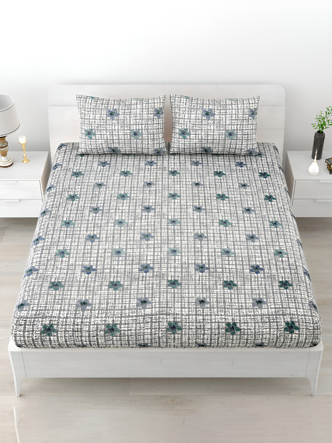 

POORAK Grey & White Floral Printed Cotton 120 TC King Bedsheet with 2 Pillow Covers