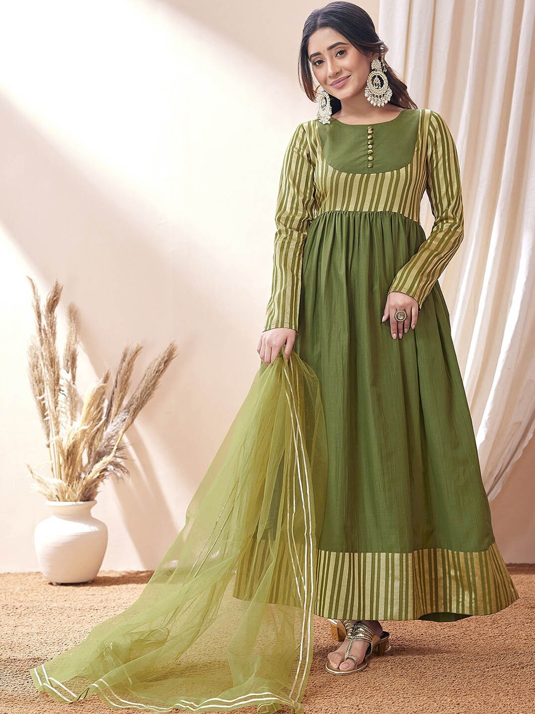 

Mitera Green Striped Gotta Patti Regular Kurta With Trousers & Dupatta