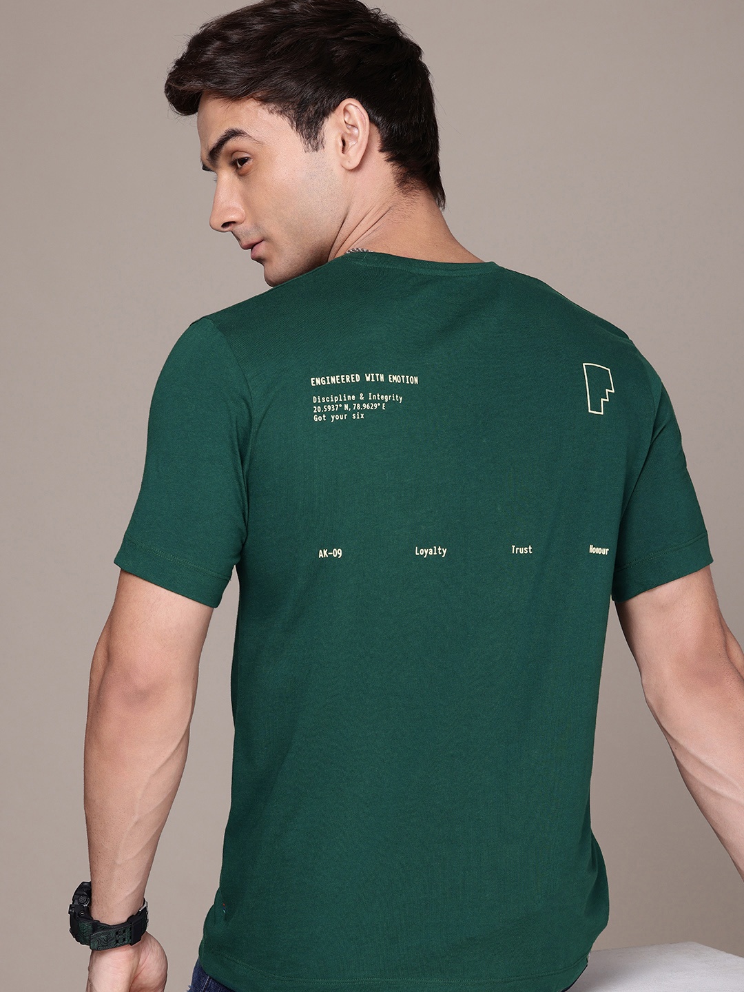 

FORCE IX Men Brand Logo Printed Pure Cotton T-shirt, Green
