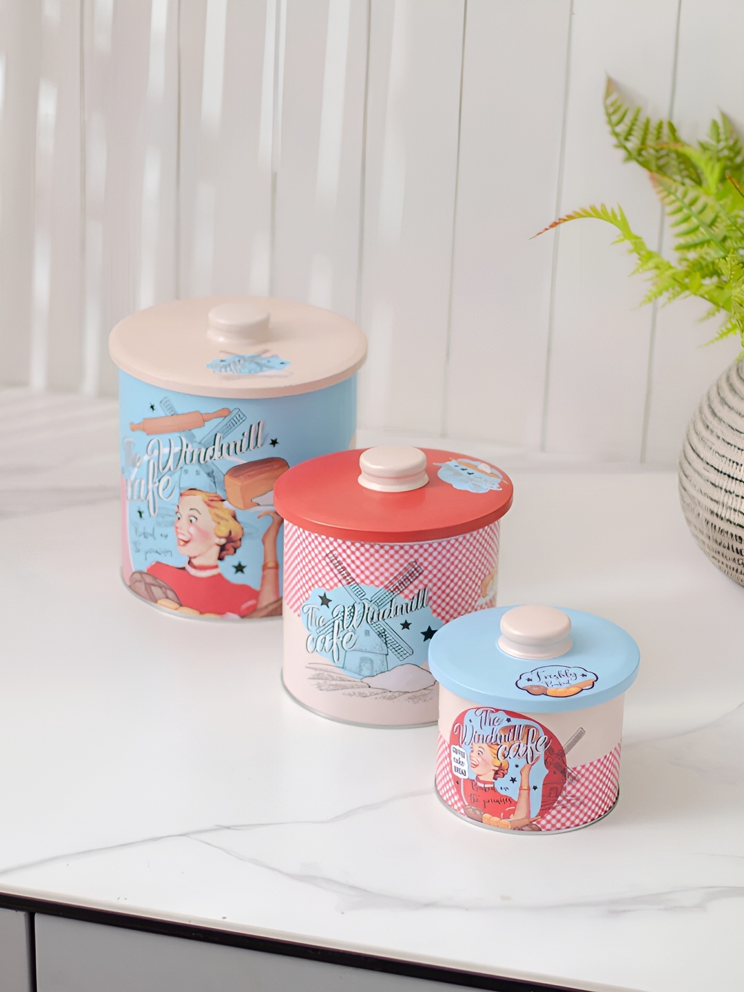 

THEDECORKART Blue & Pink Metal Food Container