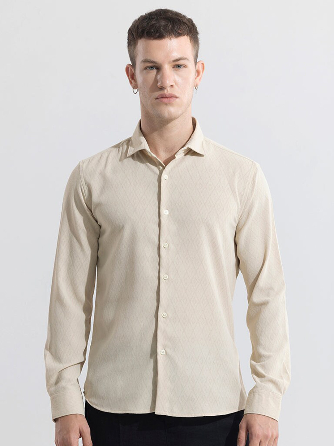 

Snitch Cream Classic Slim Fit Self Design Spread Collar Long Sleeves Casual Shirt