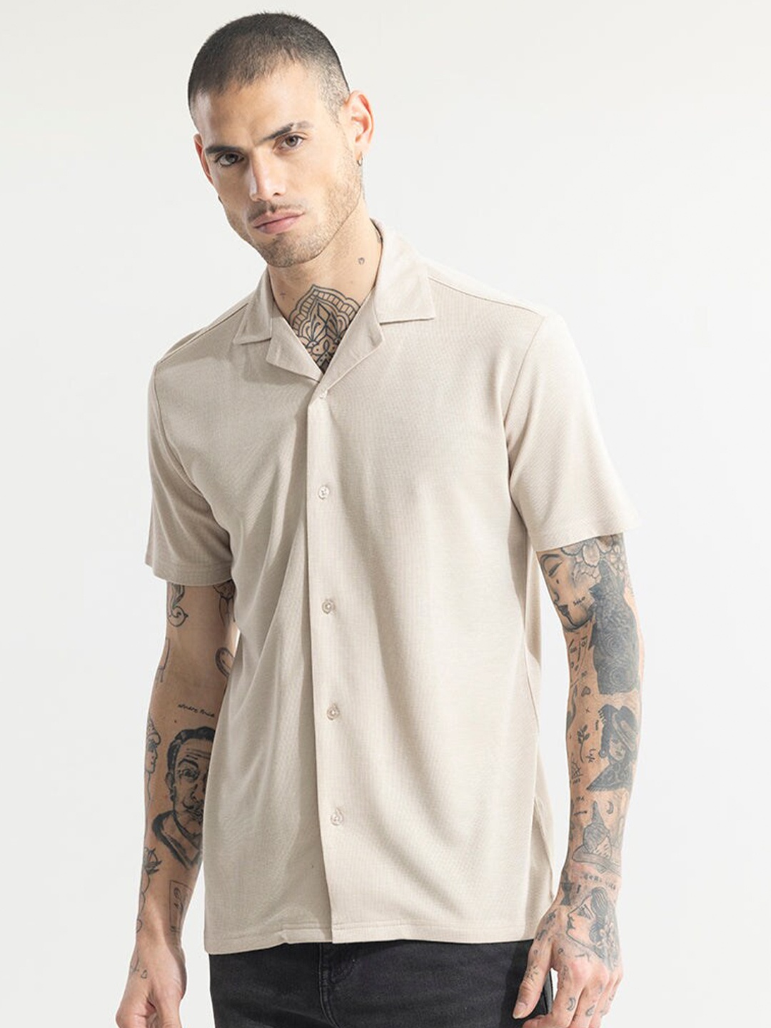 

Snitch Cream-Coloured Self Design Textured Cuban Collar Classic Boxy Casual Shirt