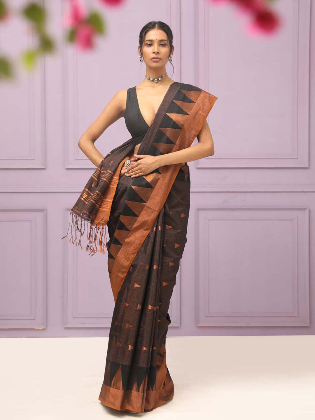 

Indethnic Zari Jamdani Saree, Black