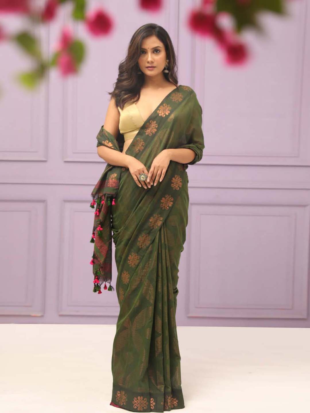 

Indethnic Woven Design Zari Jamdani Saree, Green