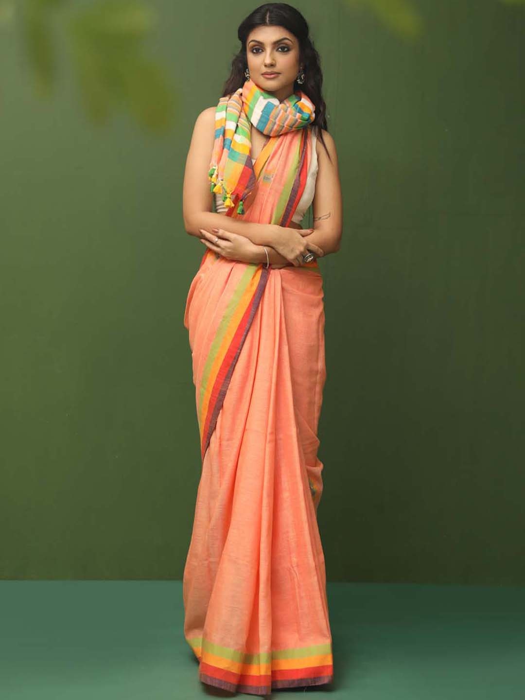 

Indethnic Woven Design Pure Cotton Jamdani Saree, Peach