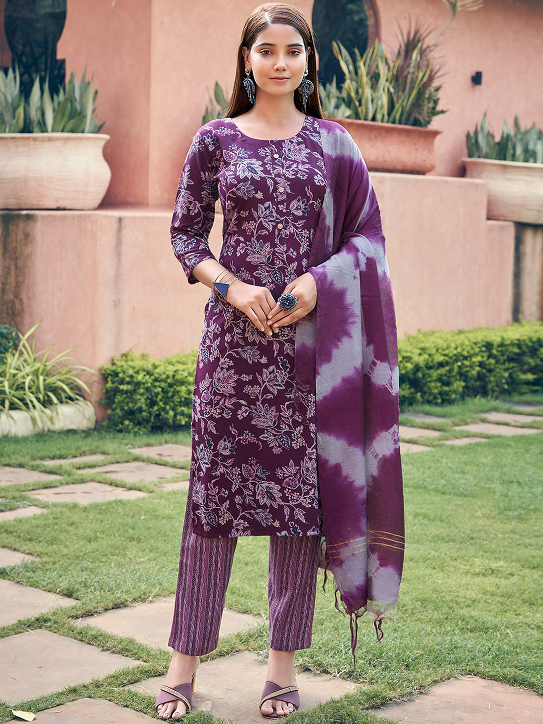 

Peachmode Floral Printed Kurta With Trousers & Dupatta, Purple