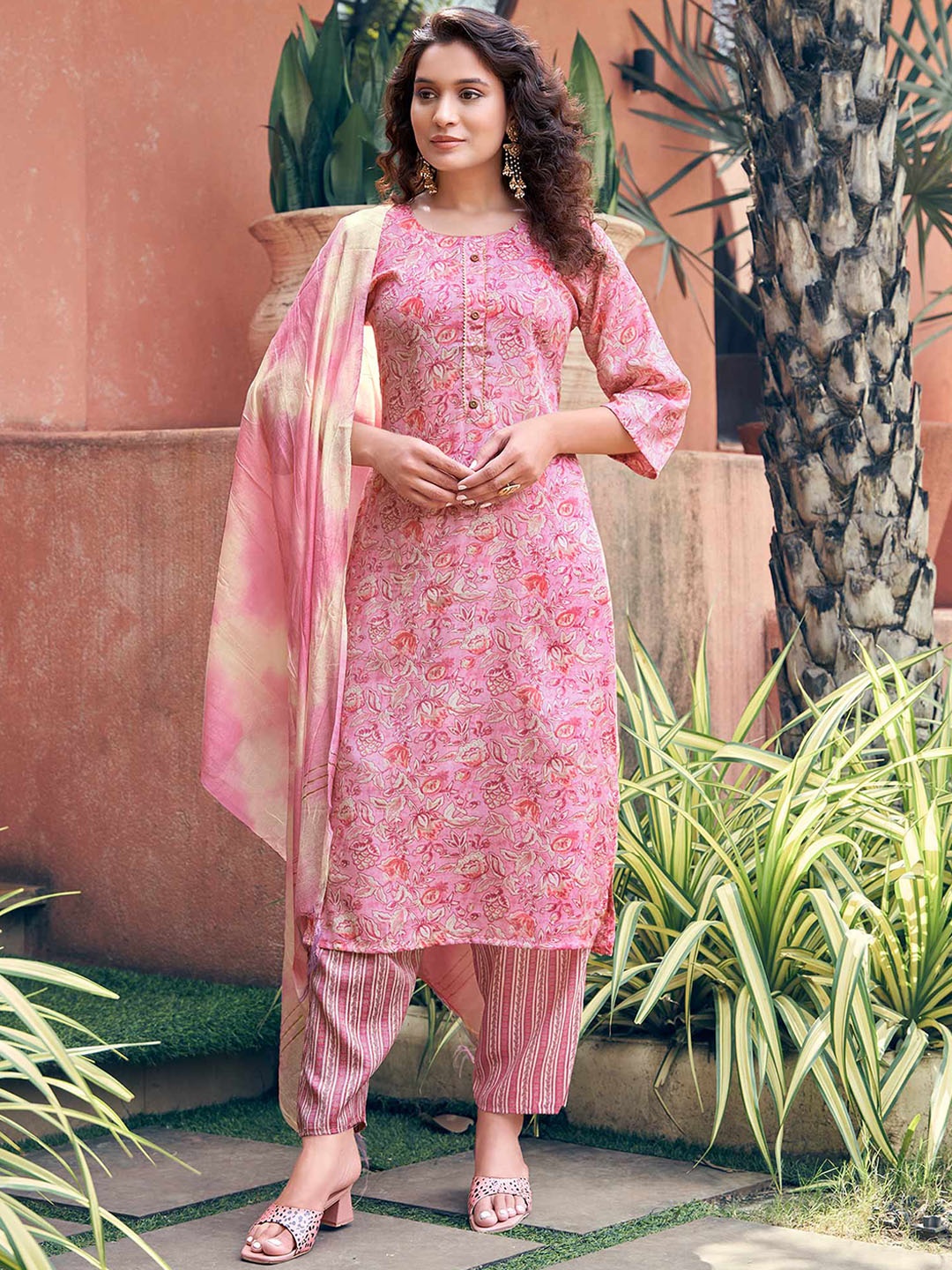 

Peachmode Floral Printed Gotta Patti Foil Print Straight Kurta With Trousers & Dupatta, Pink