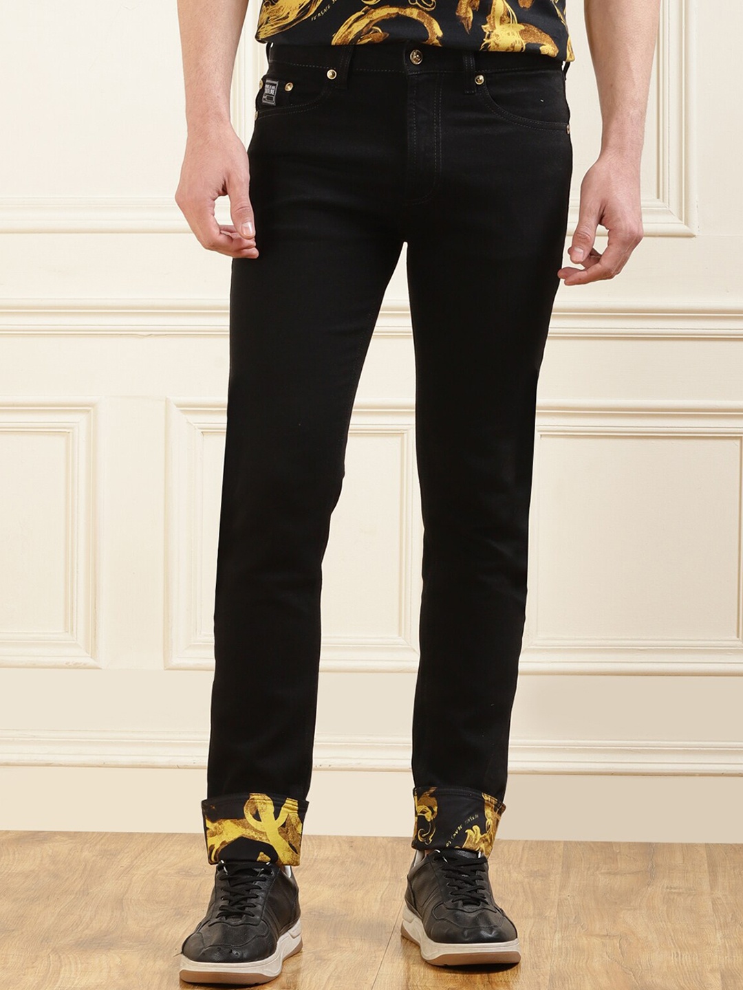 

Versace Jeans Couture Men Pocket Baroque Printed Clean Look Jeans, Black