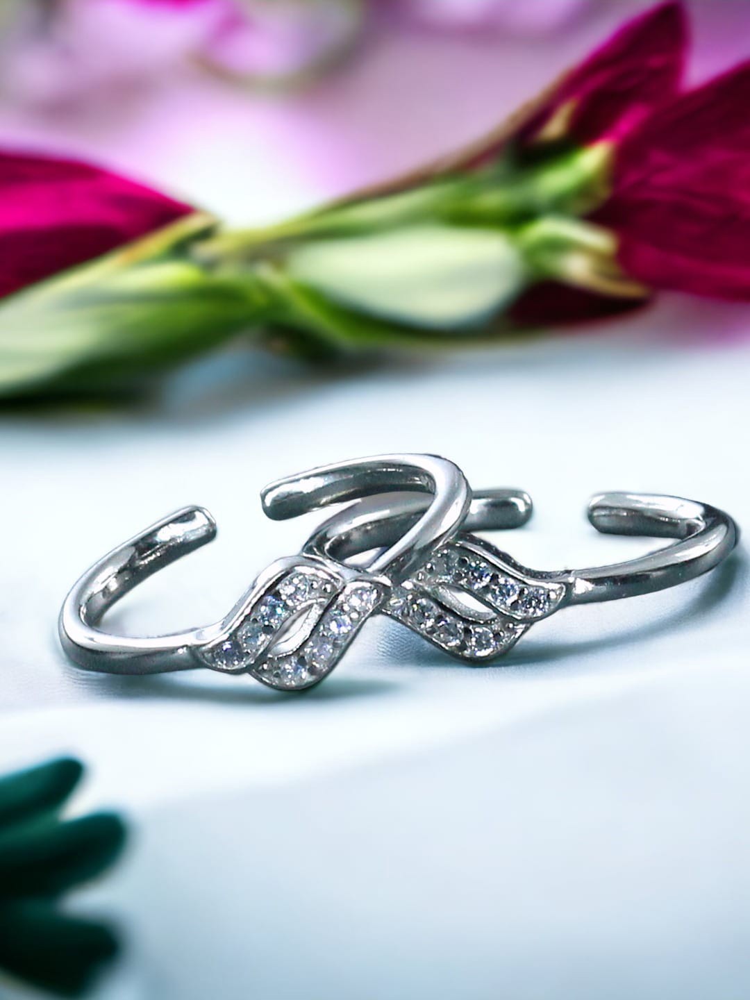 

Taraash Set Of 2 925 Sterling Silver Toe Rings