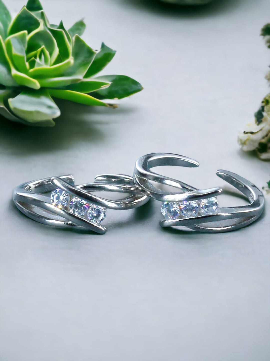 

Taraash Set Of 2 925 Sterling Silver Toe Rings