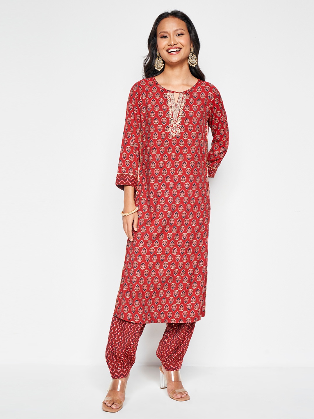 

Global Desi Floral Printed Keyhole Neck Straight Kurta With Trouser, Red