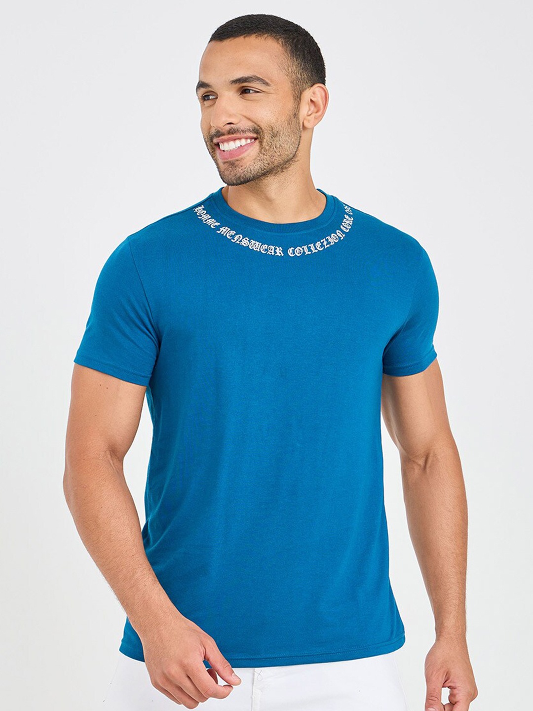 

Styli Men Neck Print Detail Regular Fit T-Shirt, Teal