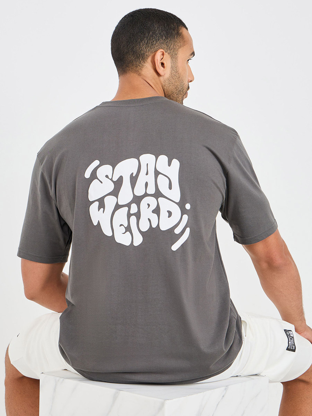 

Styli Men Puff Typography Back Print Oversized T-Shirt, Grey