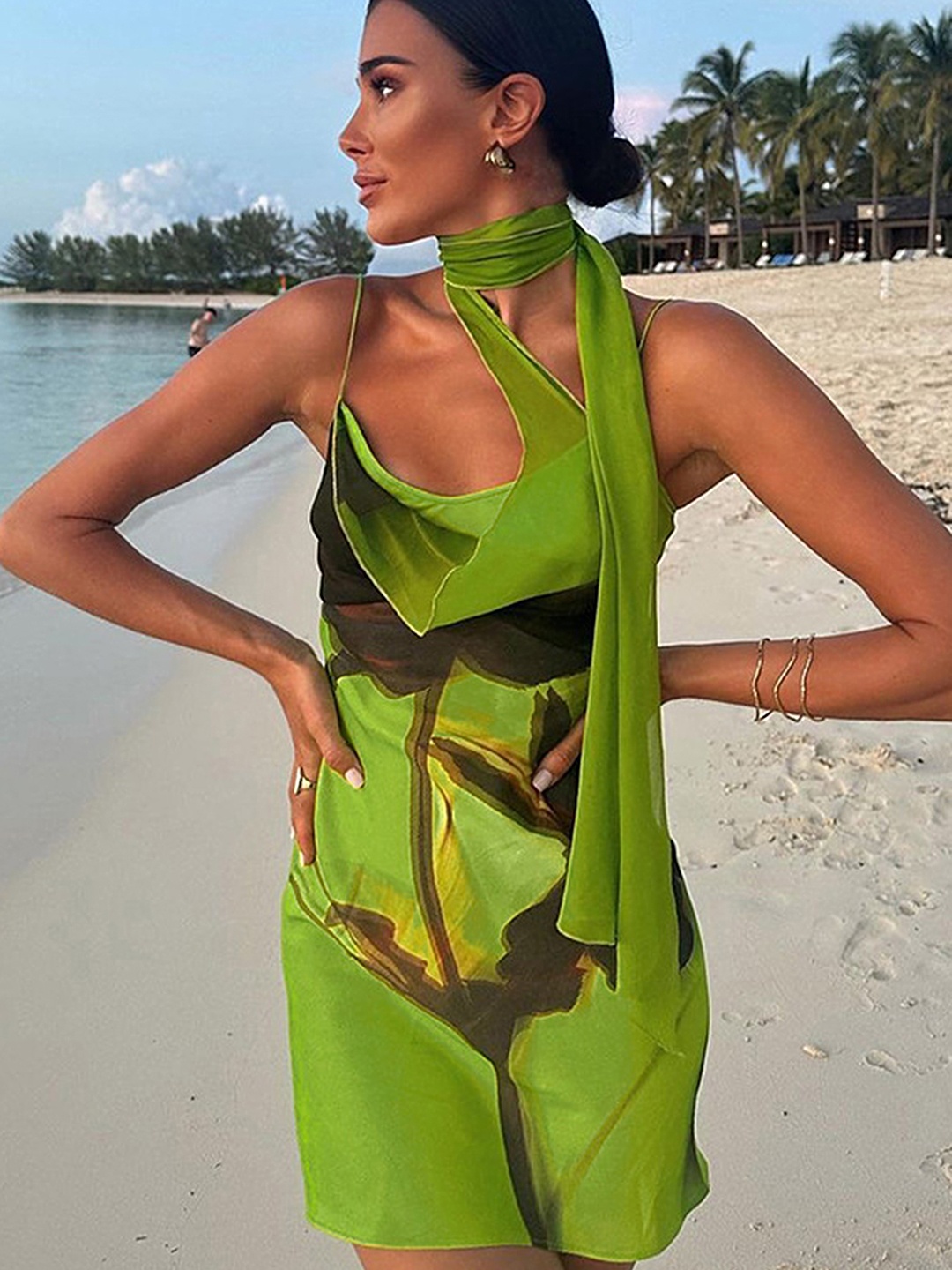 

LULU & SKY Floral Printed Shoulder Straps A-Line Dress with Attached Scarf, Green