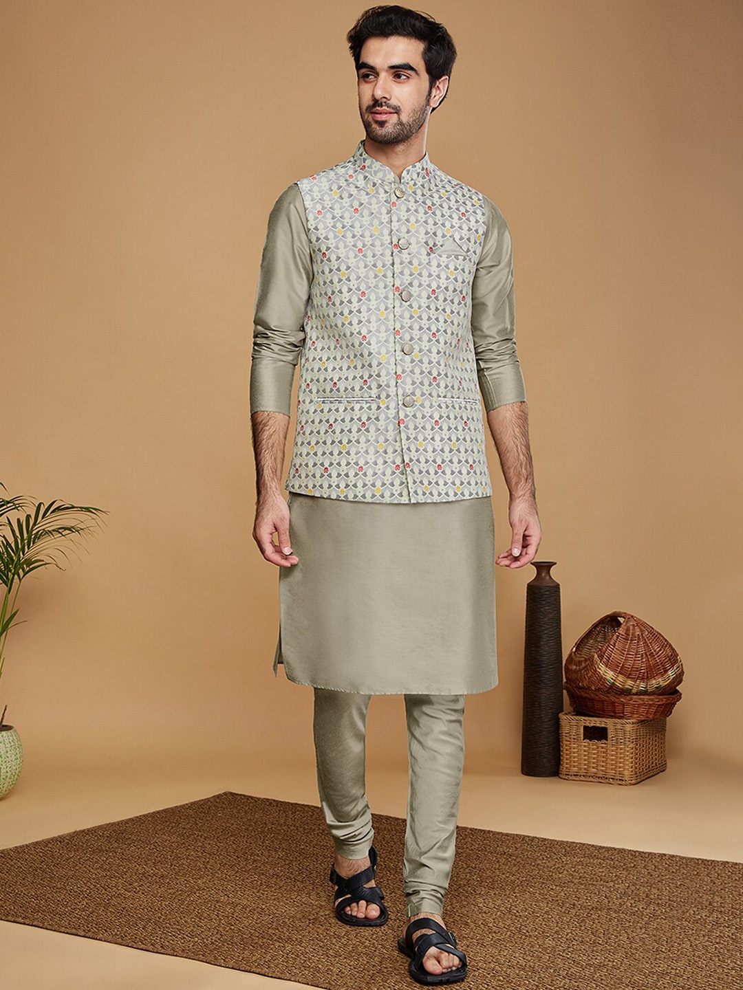 

KISAH Mandarin Collar Long Sleeves Regular Kurta with Churidar With Nehru jacket, Grey