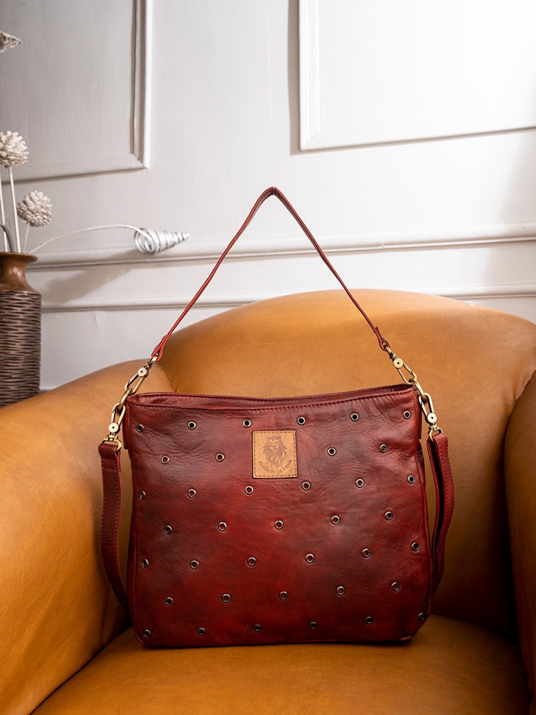 

Abelardo De Moda Textured Cut Work Detail Leather Structured Handheld Bag, Maroon