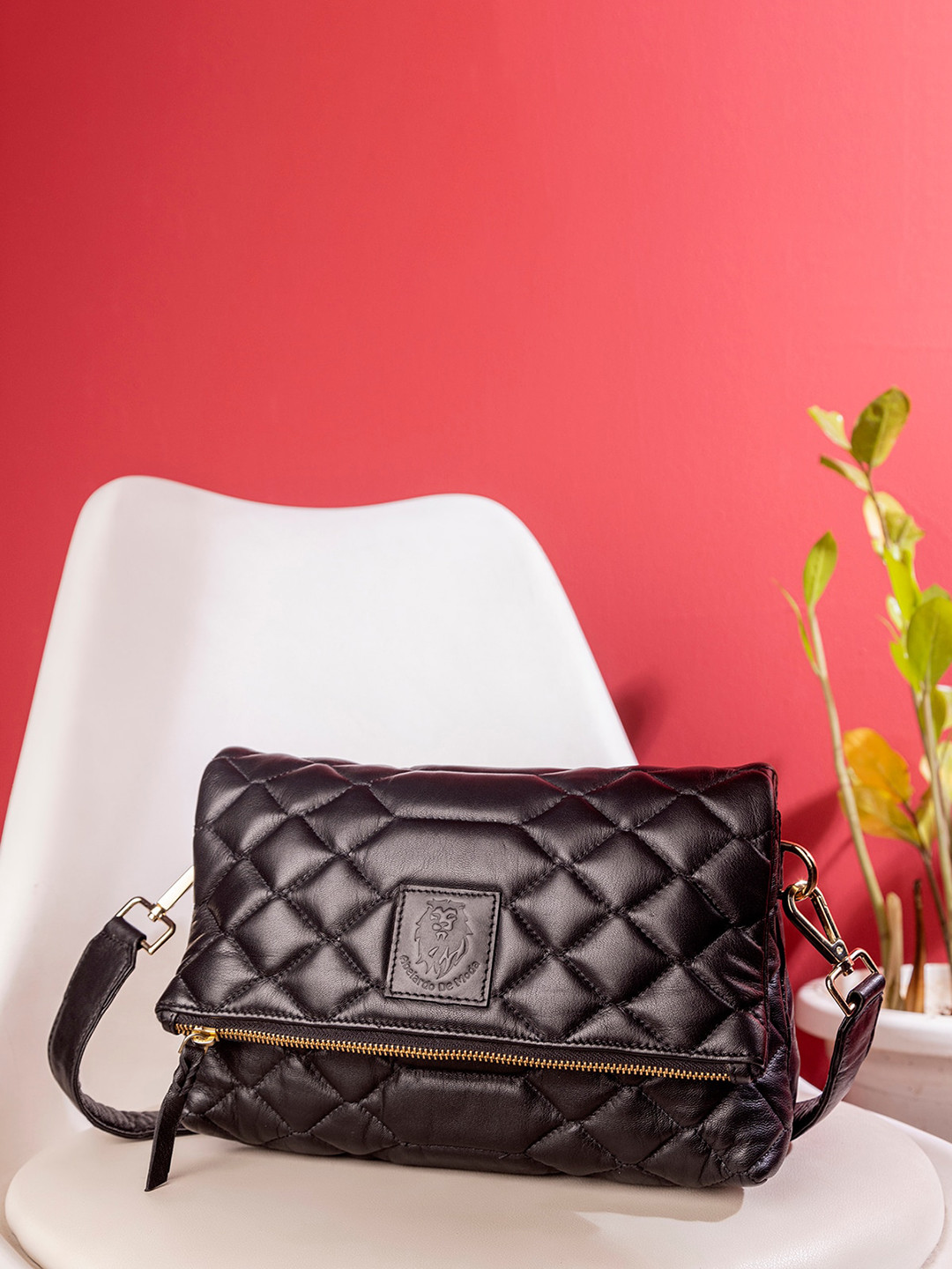 

Abelardo De Moda Leather Structured Sling Bag With Quilted, Black