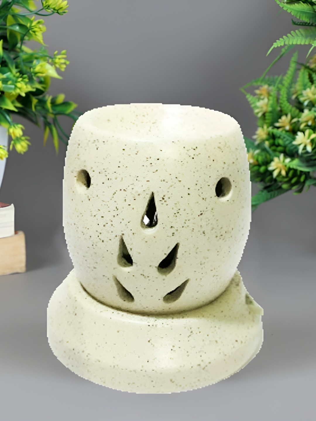 

Crazy Sutra Ceramic Electric Aroma Drum Diffuser Oil Burner, White