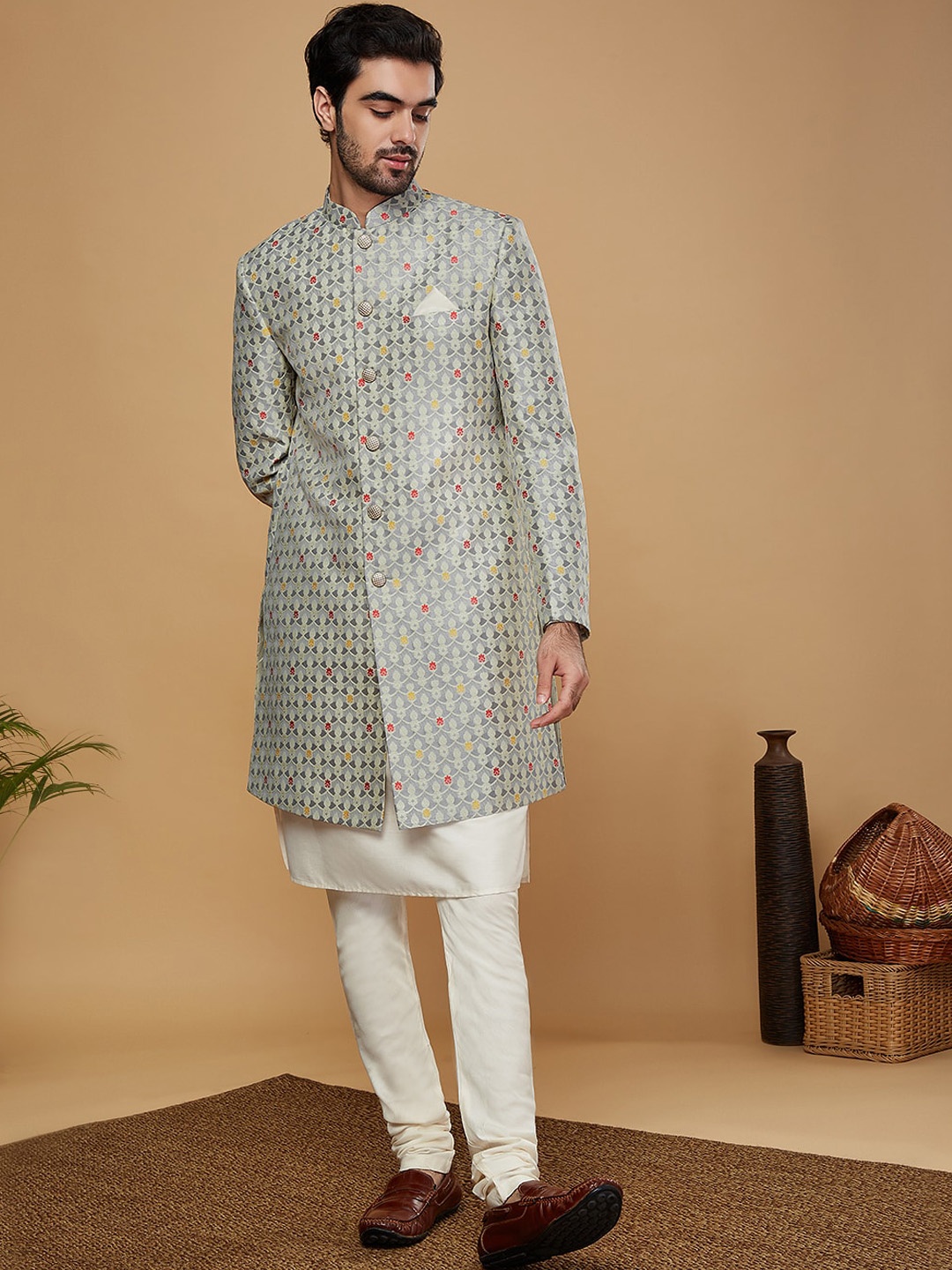 

KISAH Men Woven Design Indowestern Sherwani And Churidar Set, Green