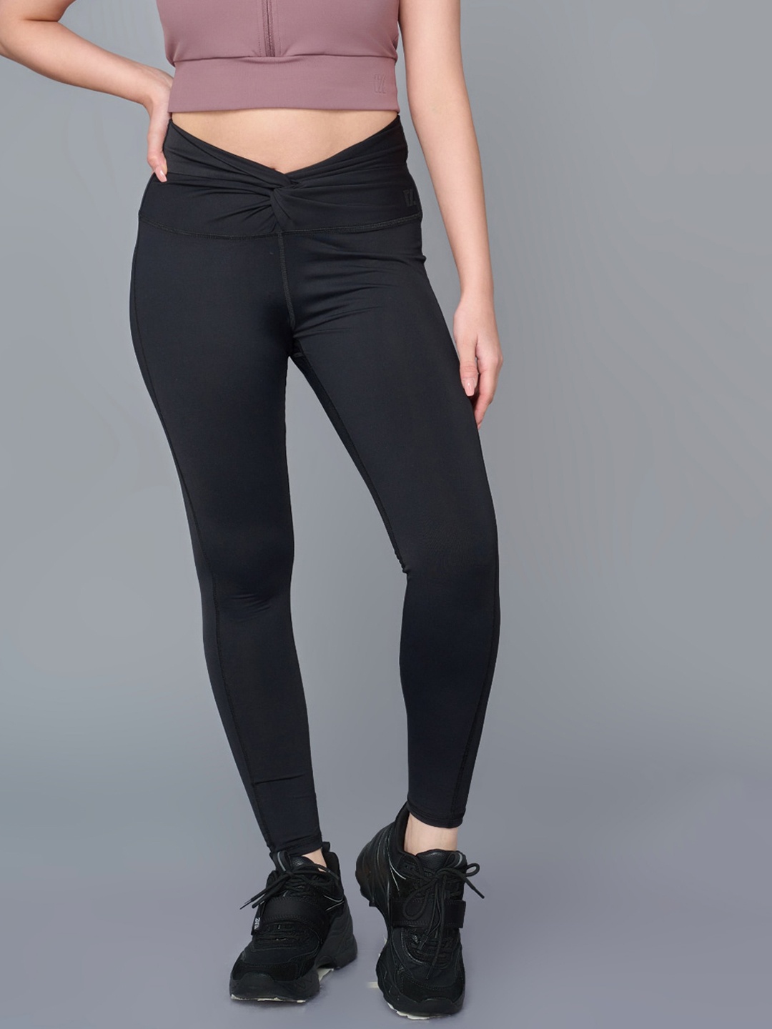 

RYZ Women Training or Gym Ankle-Length Tights, Black