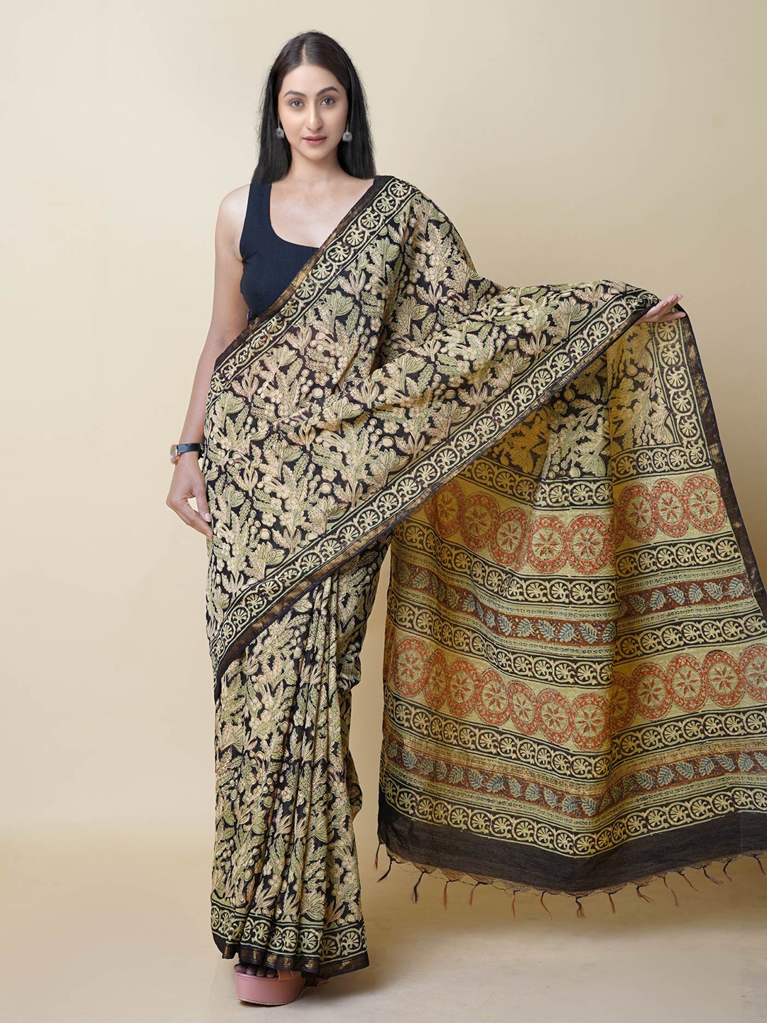 

Unnati Silks Floral Silk Cotton Handloom Chanderi Saree, Black