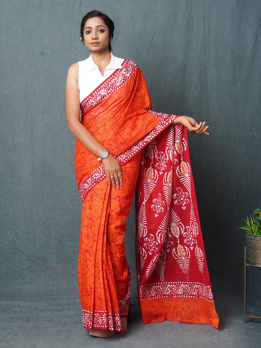 

Unnati Silks Batik Pure Cotton Handloom Block Print Saree, Orange