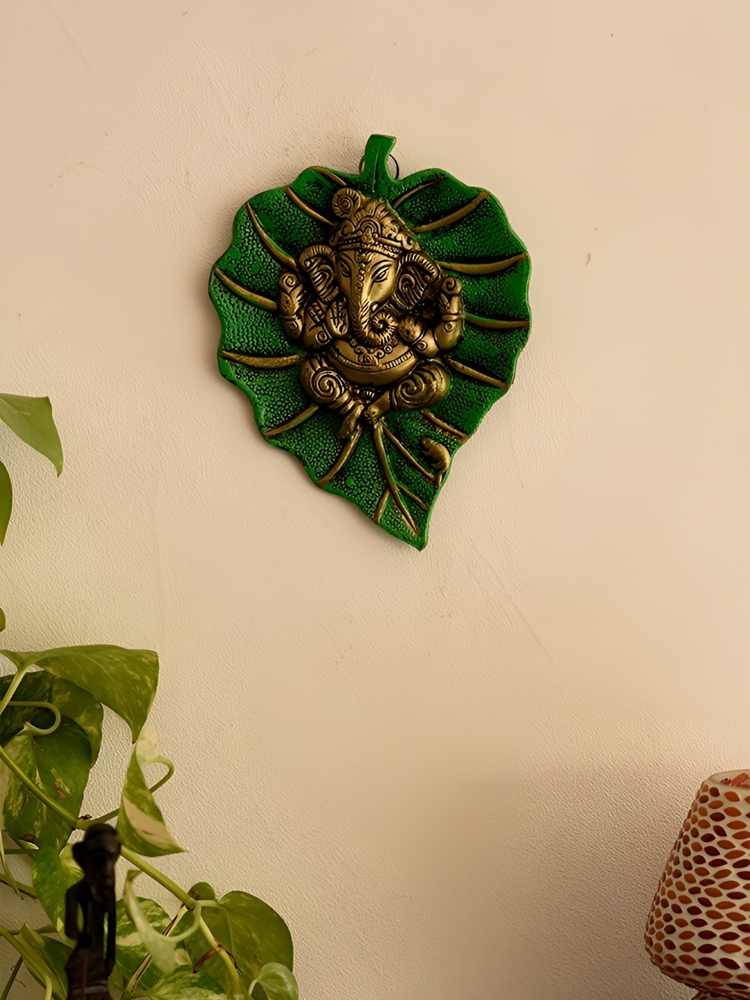 

Navyaksh Green & Gold-Toned Religious Idol Small Showpiece