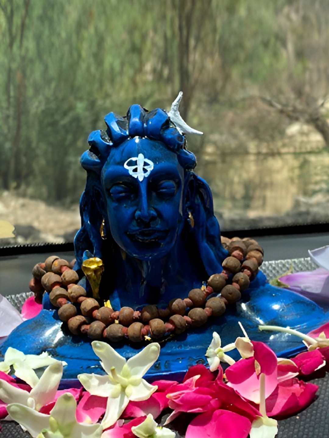 

Navyaksh Black Religious Idol Showpiece