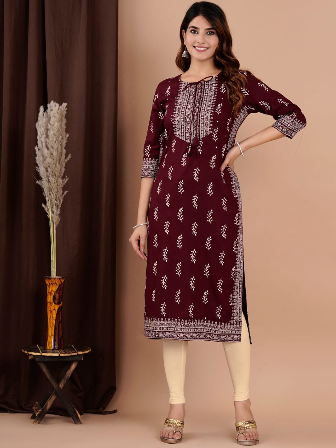 

INDYES Ethnic Motifs Printed Pure Cotton Straight Kurta, Maroon