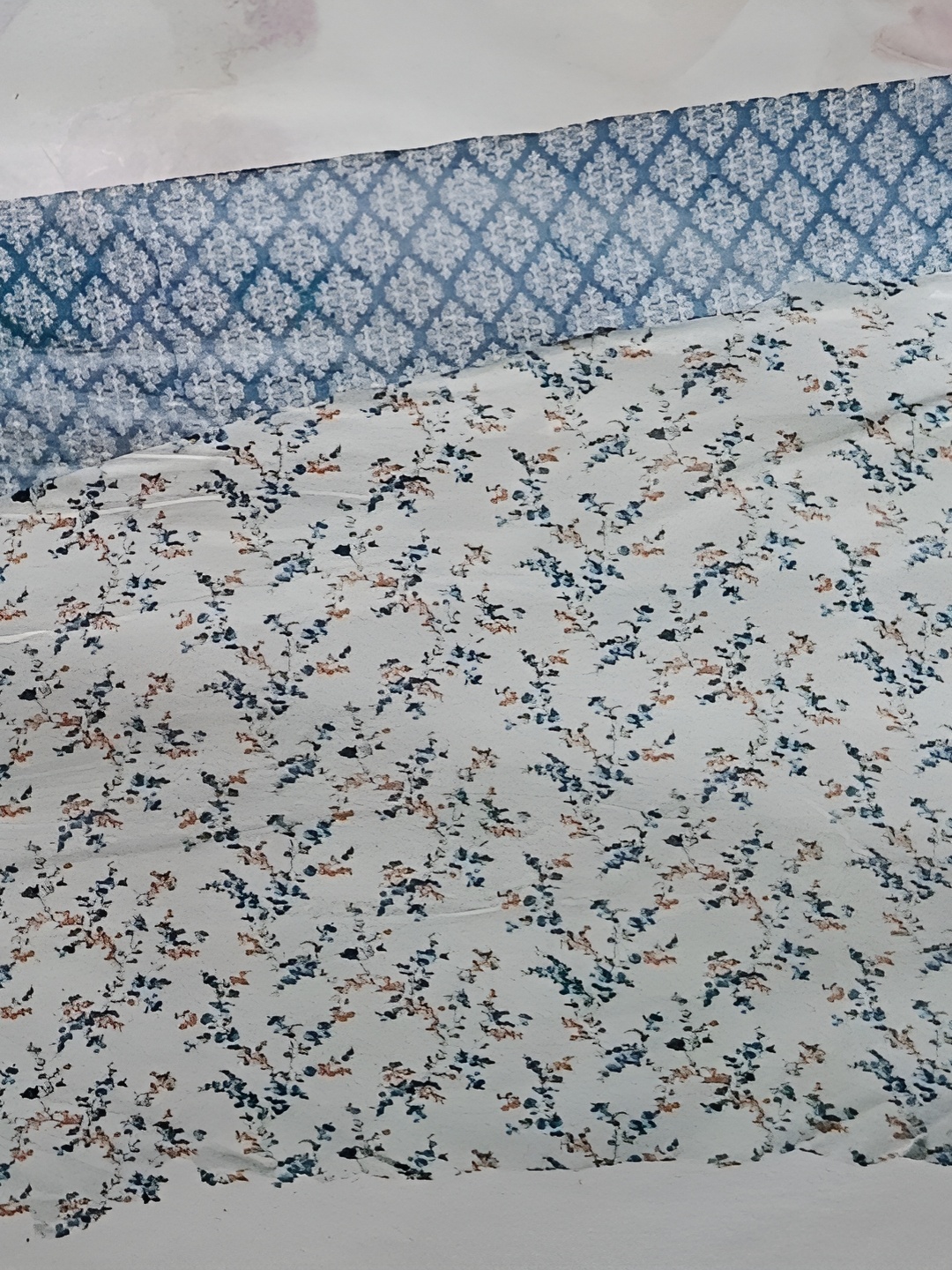 

Signature Grey & Blue Floral Mild Winter Cotton 210 GSM Double Bed Dohar