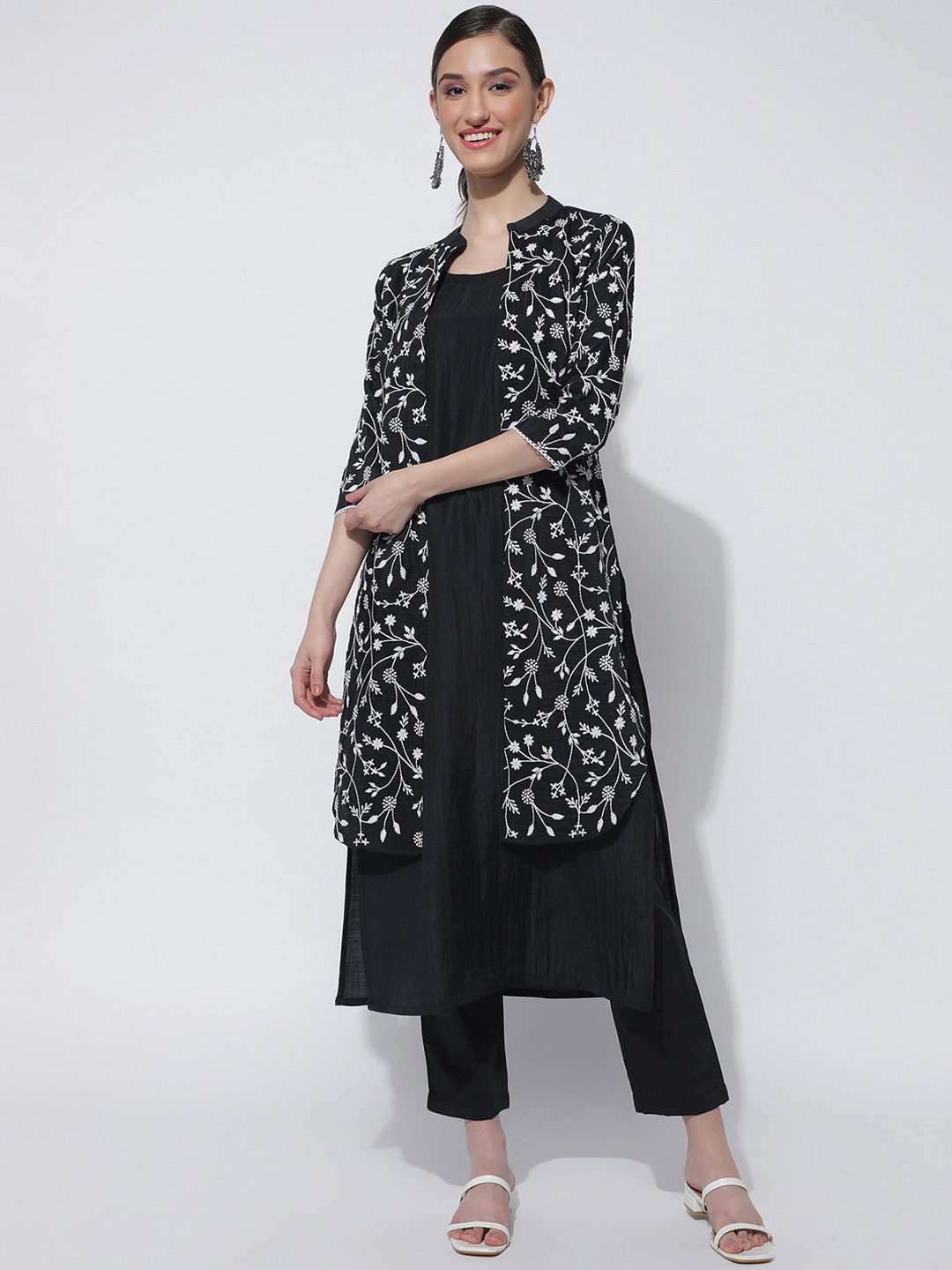 

KALINI Shoulder Straps Kurta With Trousers & Jacket, Black