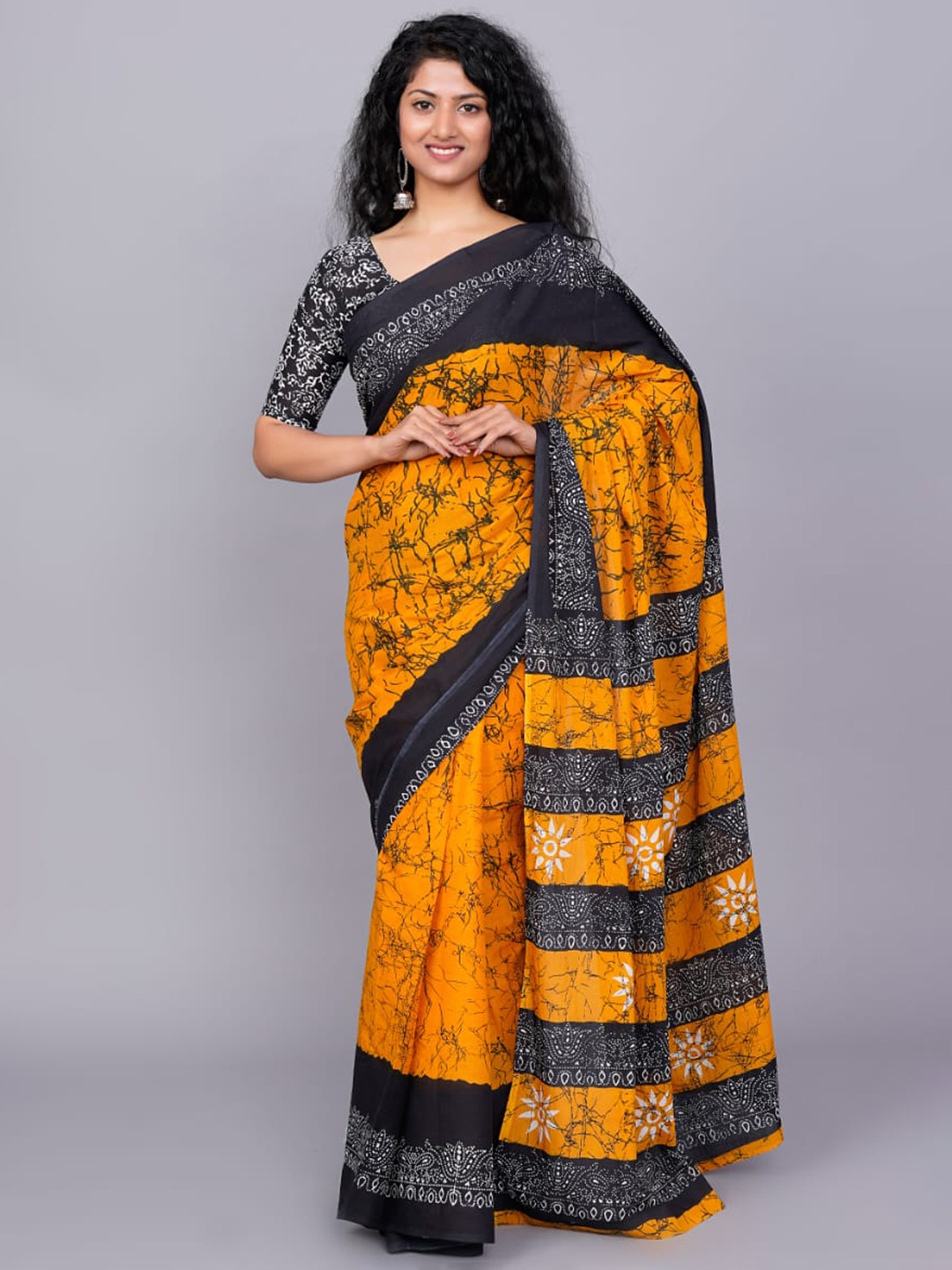 

TROPWEAR Pure Cotton Block Print Saree, Yellow