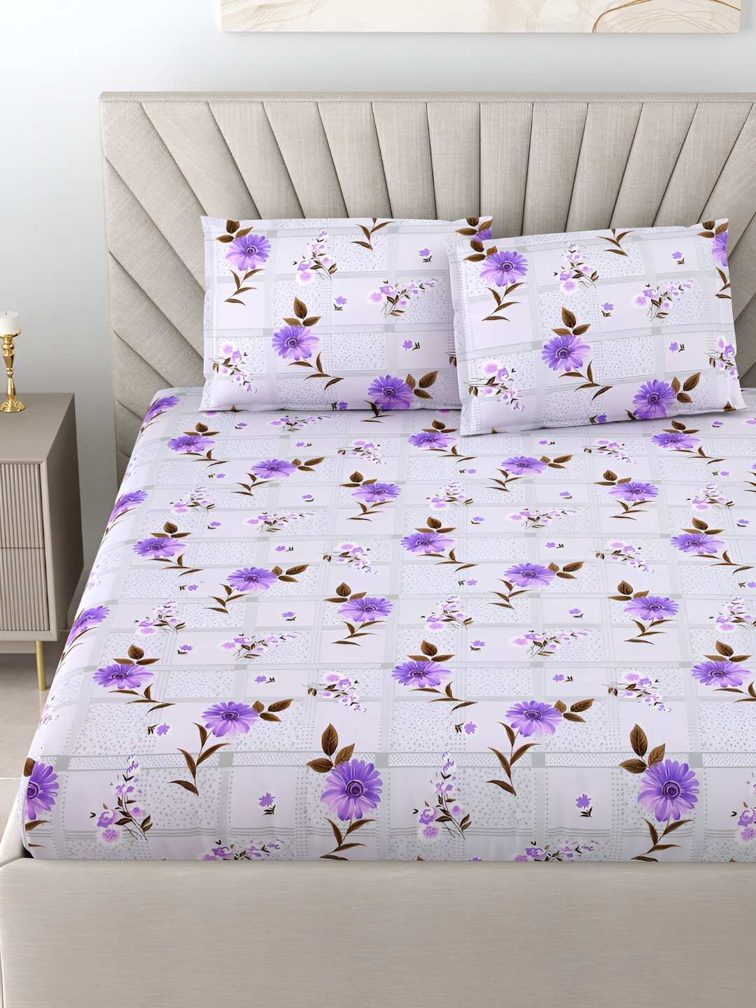 

BOMBAY DYEING Violet & White Floral Cotton 144 TC King Bedsheet with 2 Pillow Covers