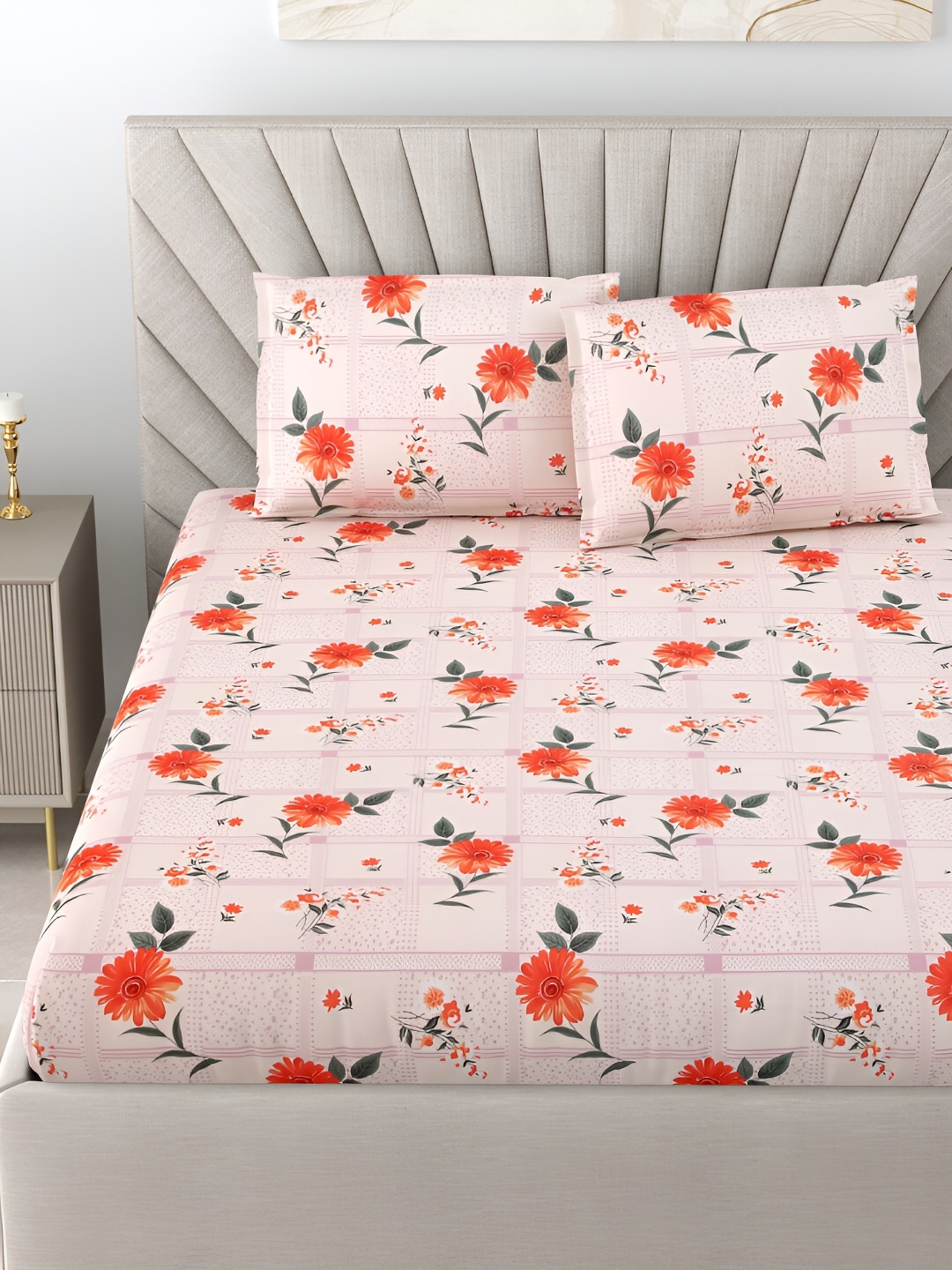 

BOMBAY DYEING Red & Purple Floral Printed Cotton 144 TC King Bedsheet with 2 Pillow Covers
