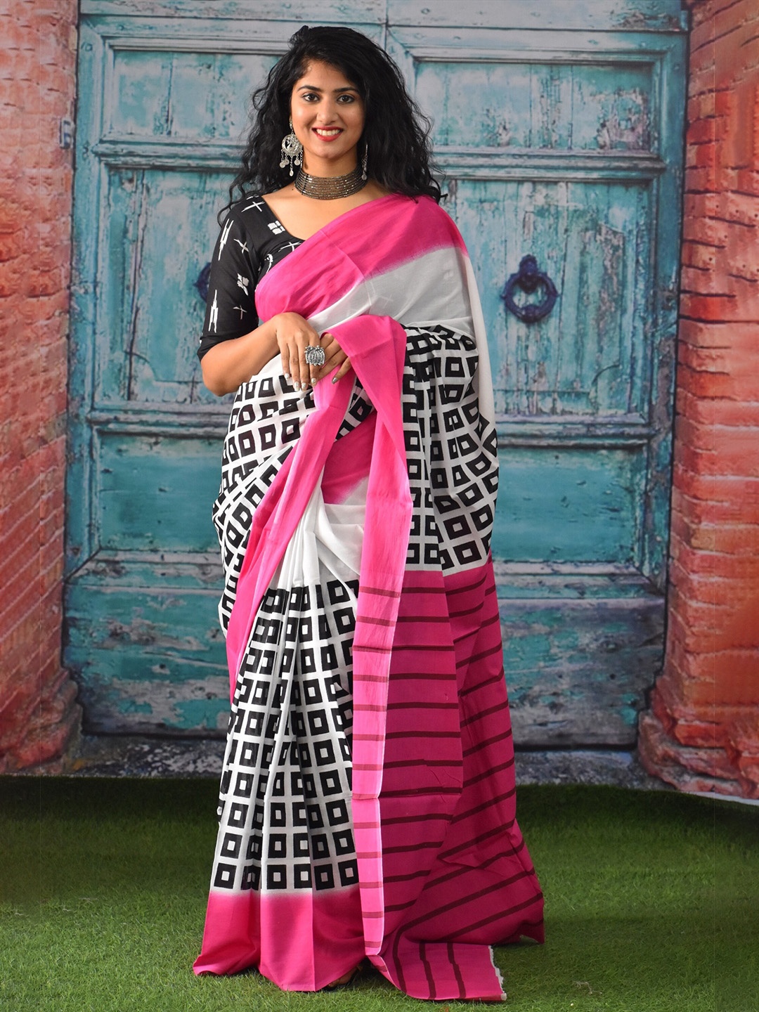 

TROPWEAR Pure Cotton Block Print Saree, Pink