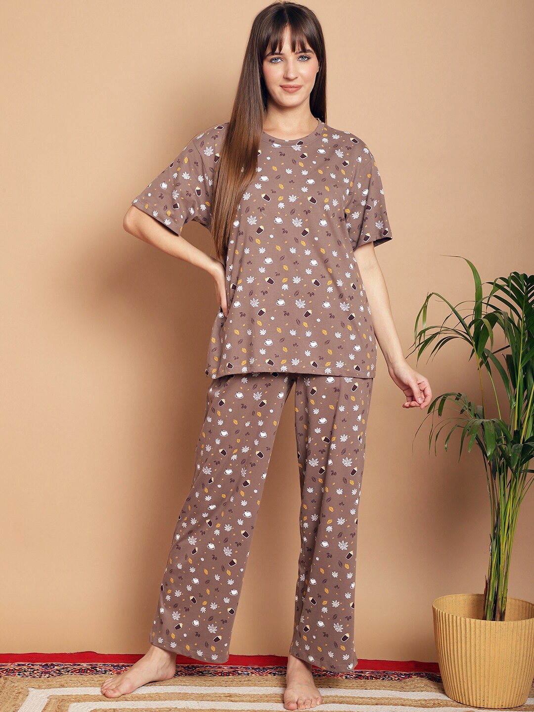 

Kanvin Camel Brown Floral Printed Pure Cotton Night suit