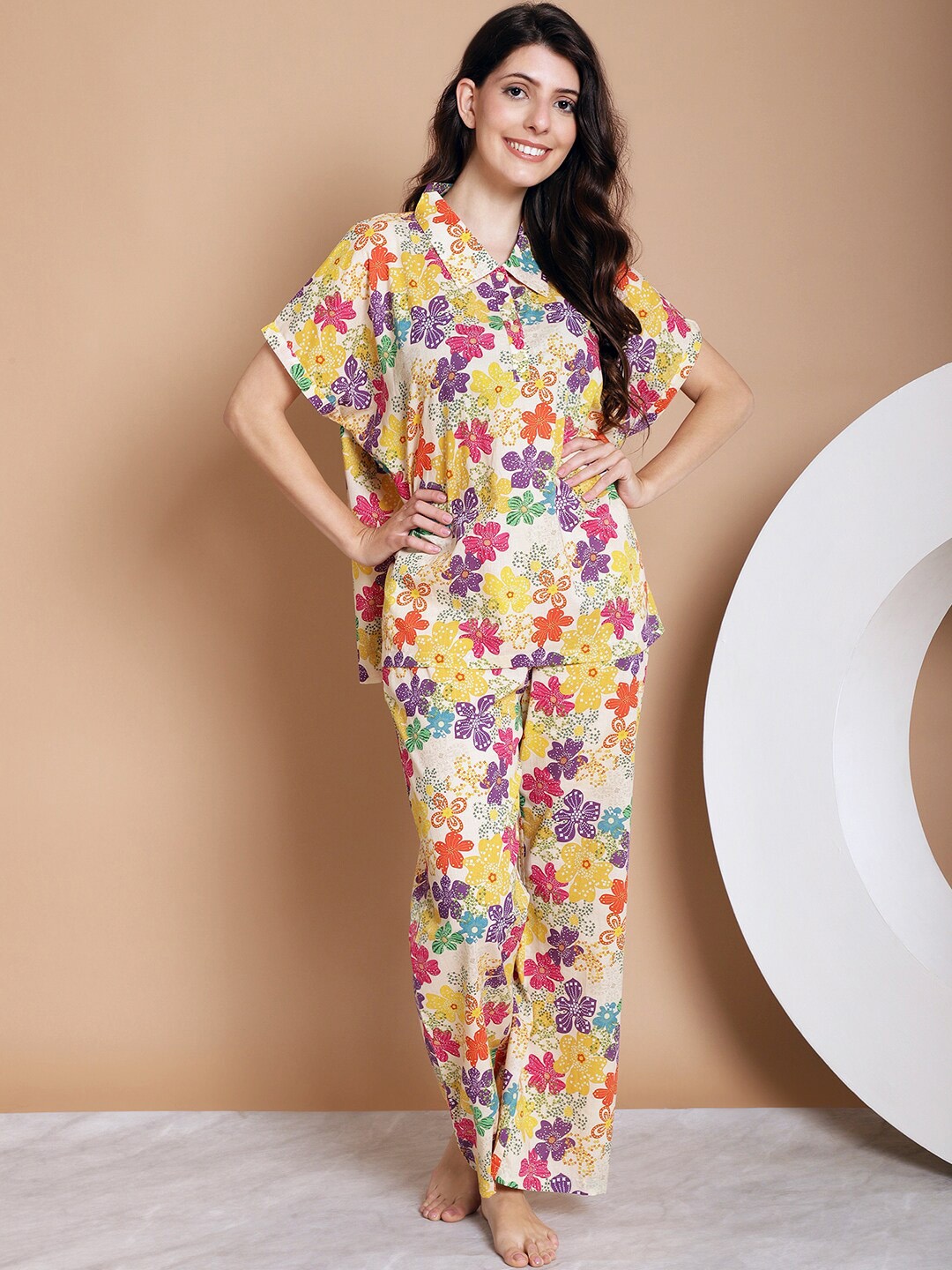

Kanvin Floral Printed Extended Sleeves Pure Cotton Night suit, Yellow