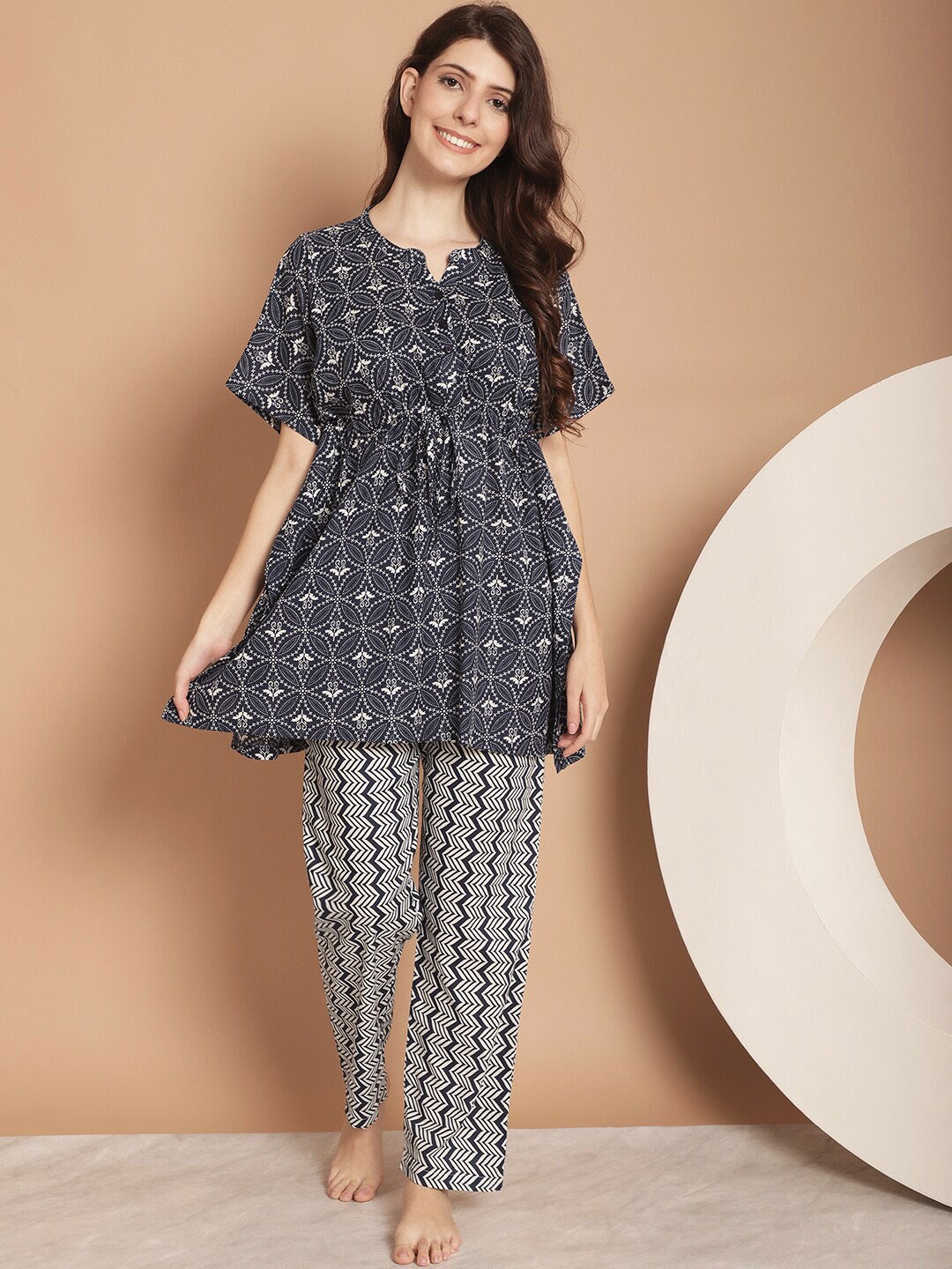 

Kanvin Geometric Printed Pure Cotton Night suit, Navy blue