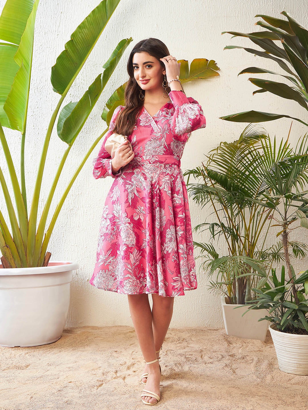 

SASSAFRAS Pink Floral Printed Puff Sleeve Chiffon Fit and Flare Dress