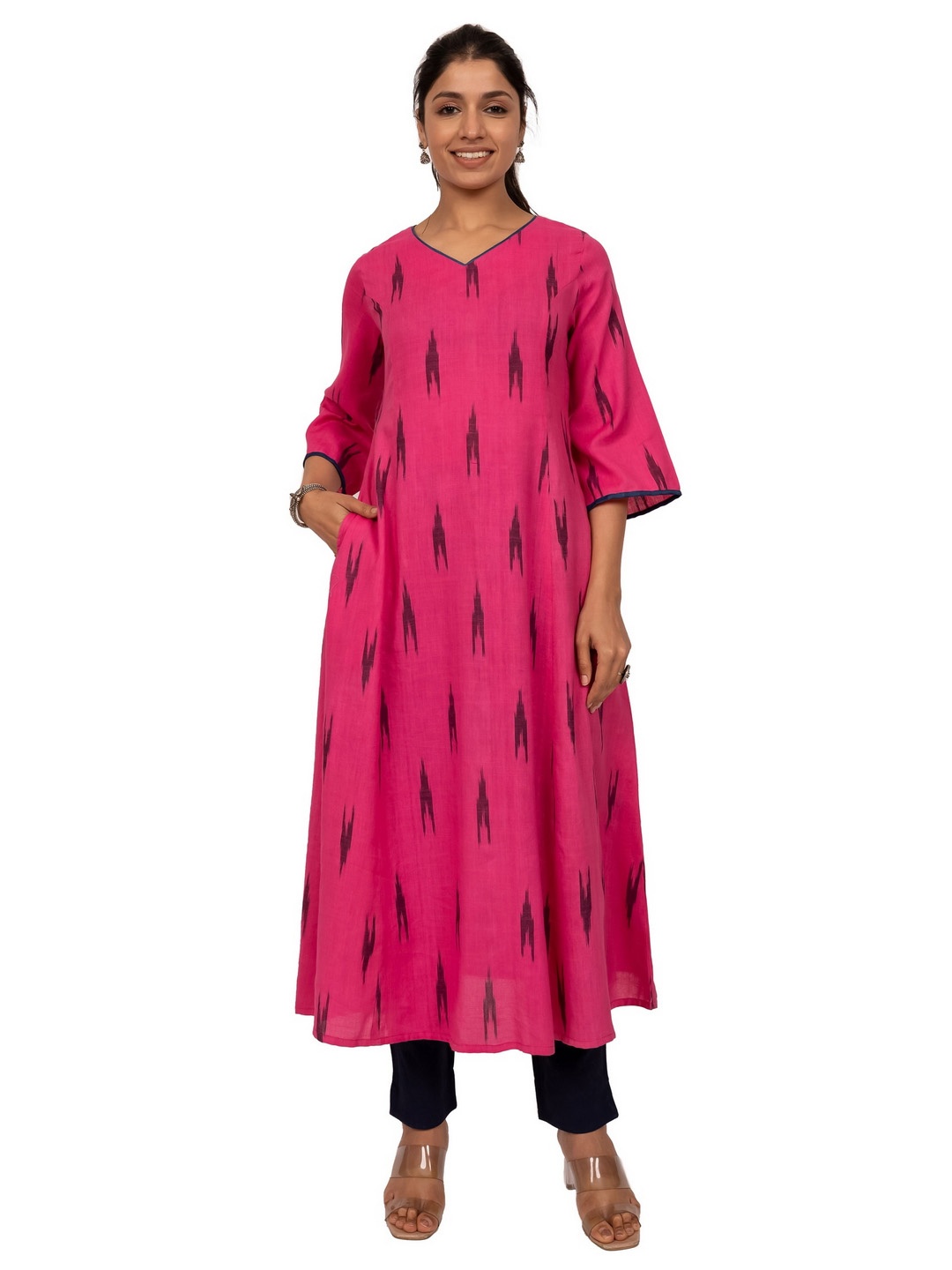 

INDIE JHOLA Ikat Printed Pure Cotton Kurta, Pink