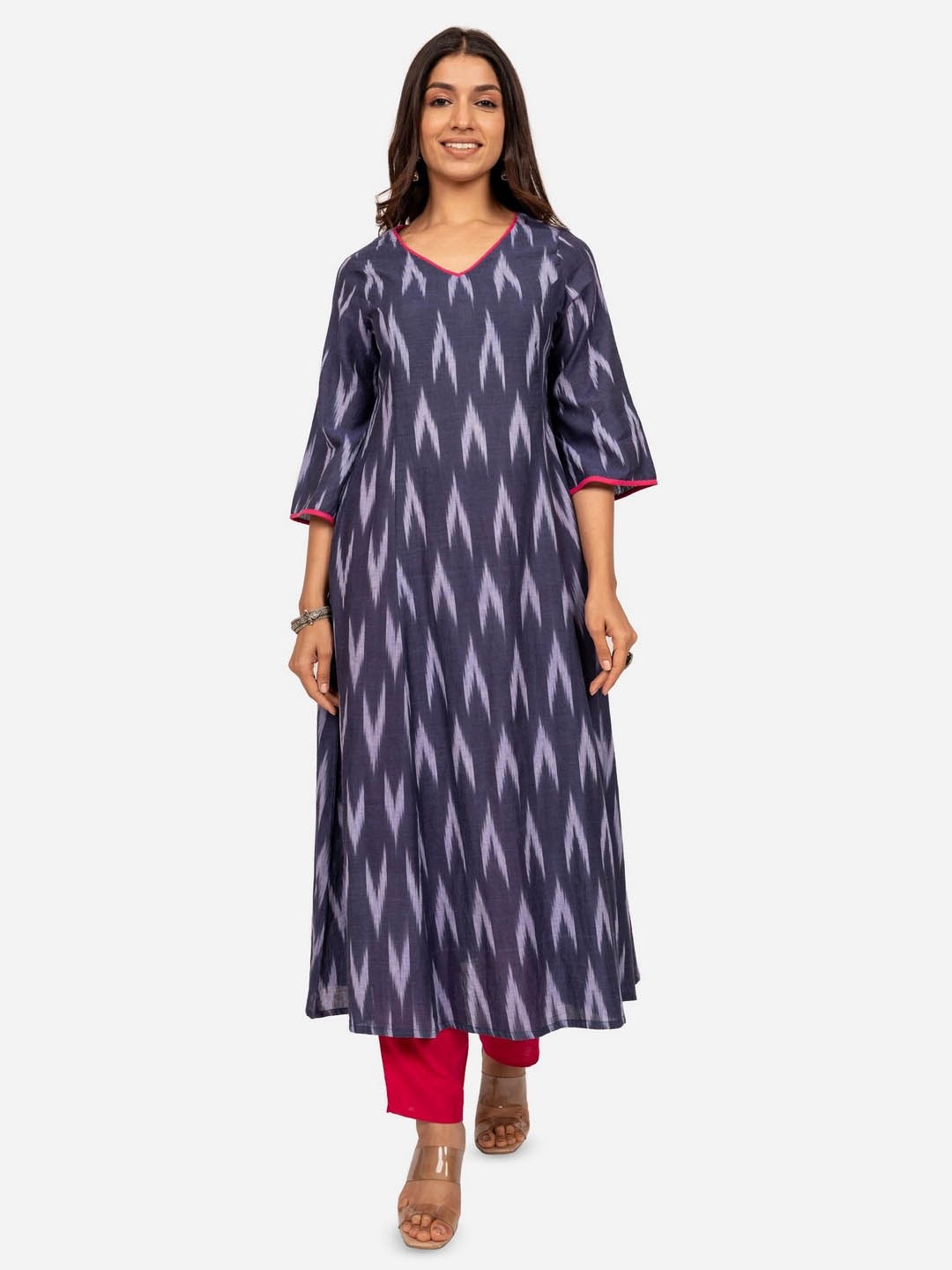 

INDIE JHOLA Ethnic Motifs Printed V-Neck Pure Cotton A-Line Kurta, Navy blue