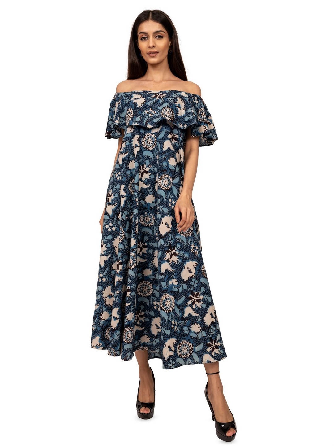 

INDIE JHOLA Floral Printed Off-Shoulder Flutter Sleeves Fit & Flare Midi Dress, Navy blue