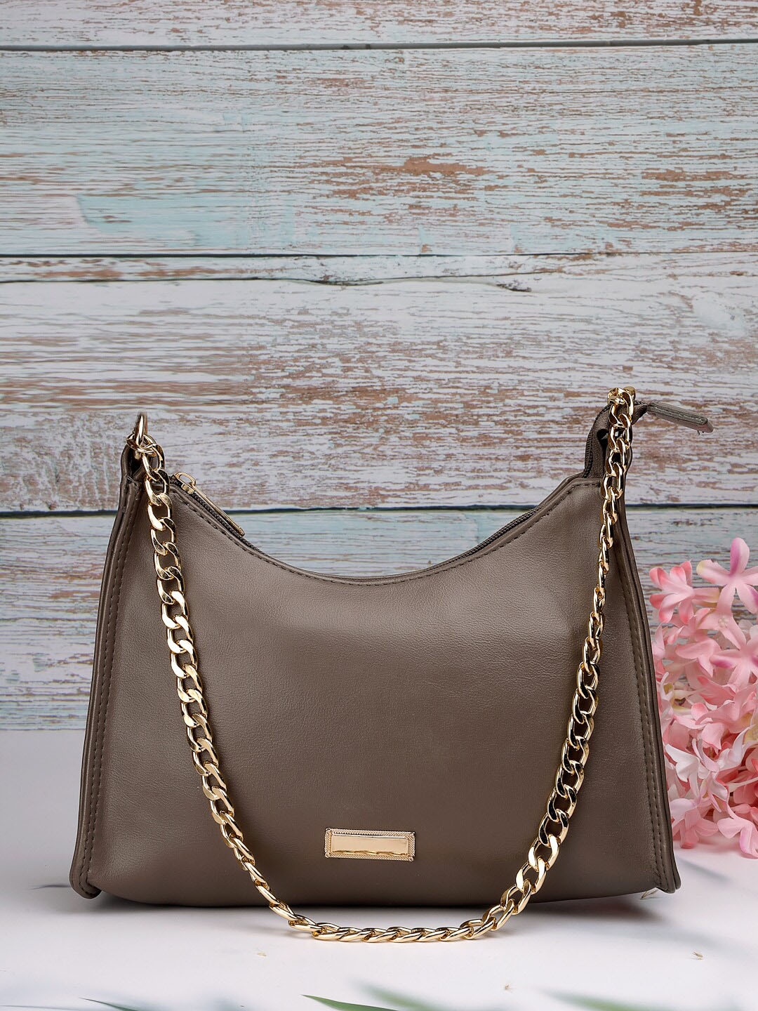 

DressBerry Grey Structured Shoulder Bag