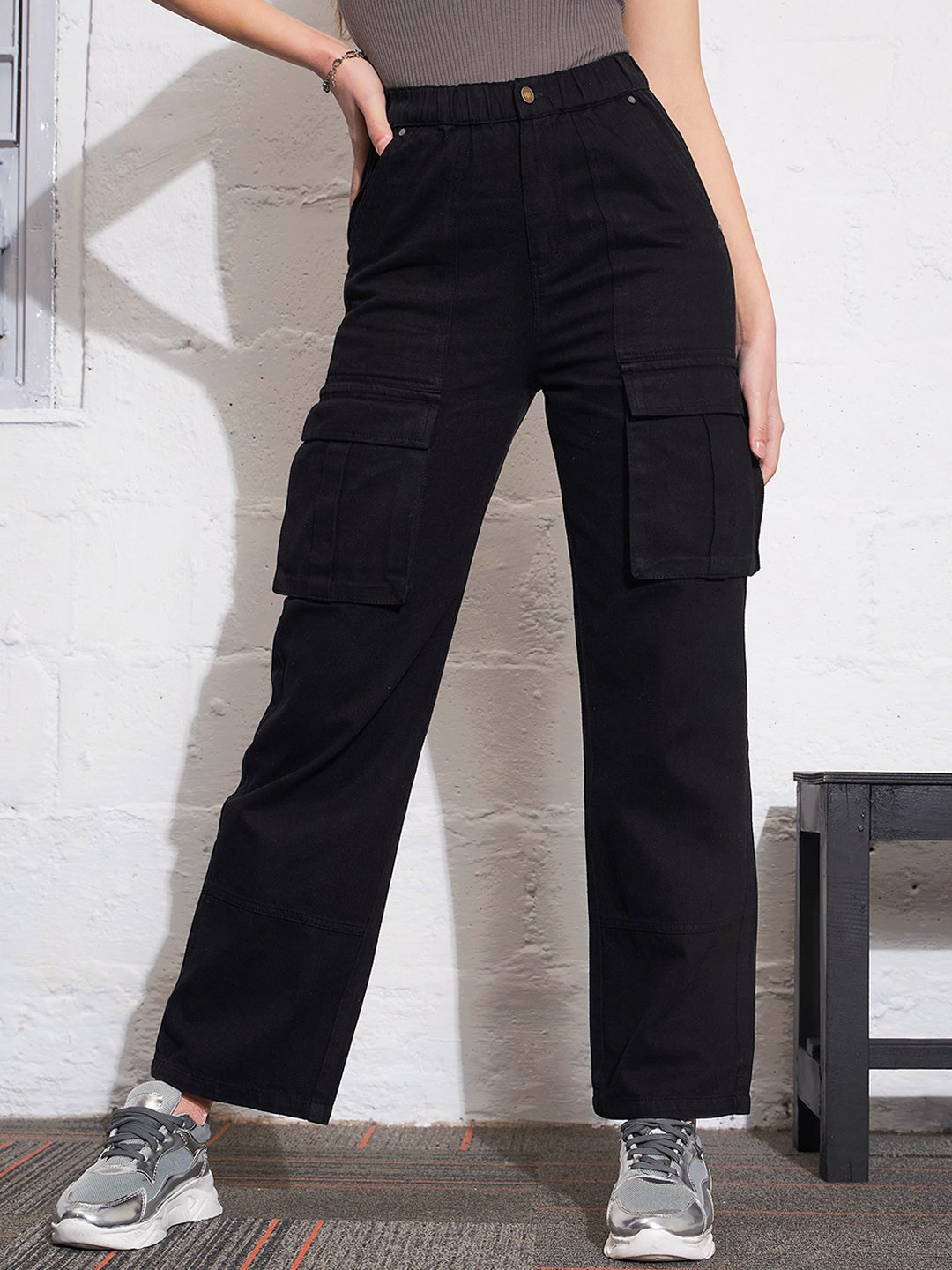 

SASSAFRAS Women Straight Fit High-Rise Clean Look Pure Cotton Cargo Jeans, Black