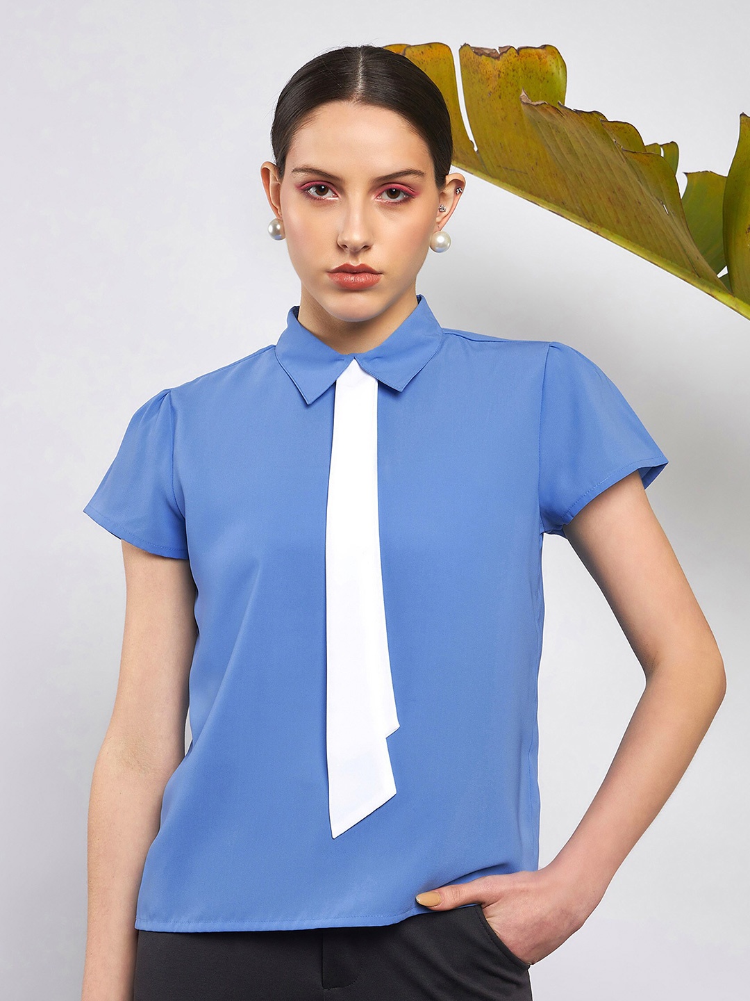 

SASSAFRAS Shirt Collar Georgette Top, Blue