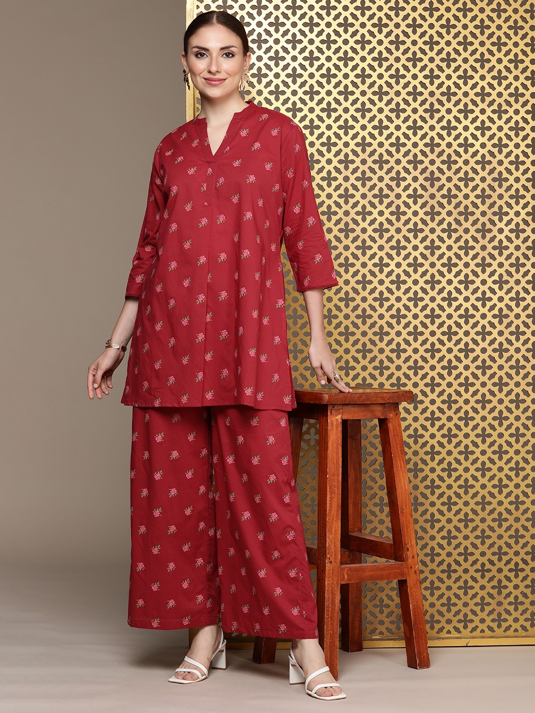 

House of Pataudi Women Jashn Floral Printed Pure Cotton Kurta With Palazzos, Red