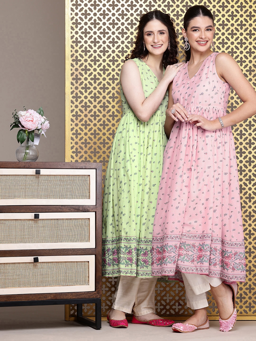 

House of Pataudi Jashn Floral Printed A-Line Kurta, Pink